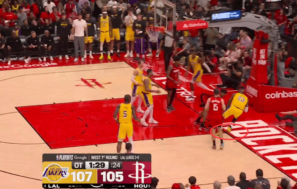 G3裁判报告：漏吹斯马特进线+詹姆斯出界 火箭本该不打加时赢球？