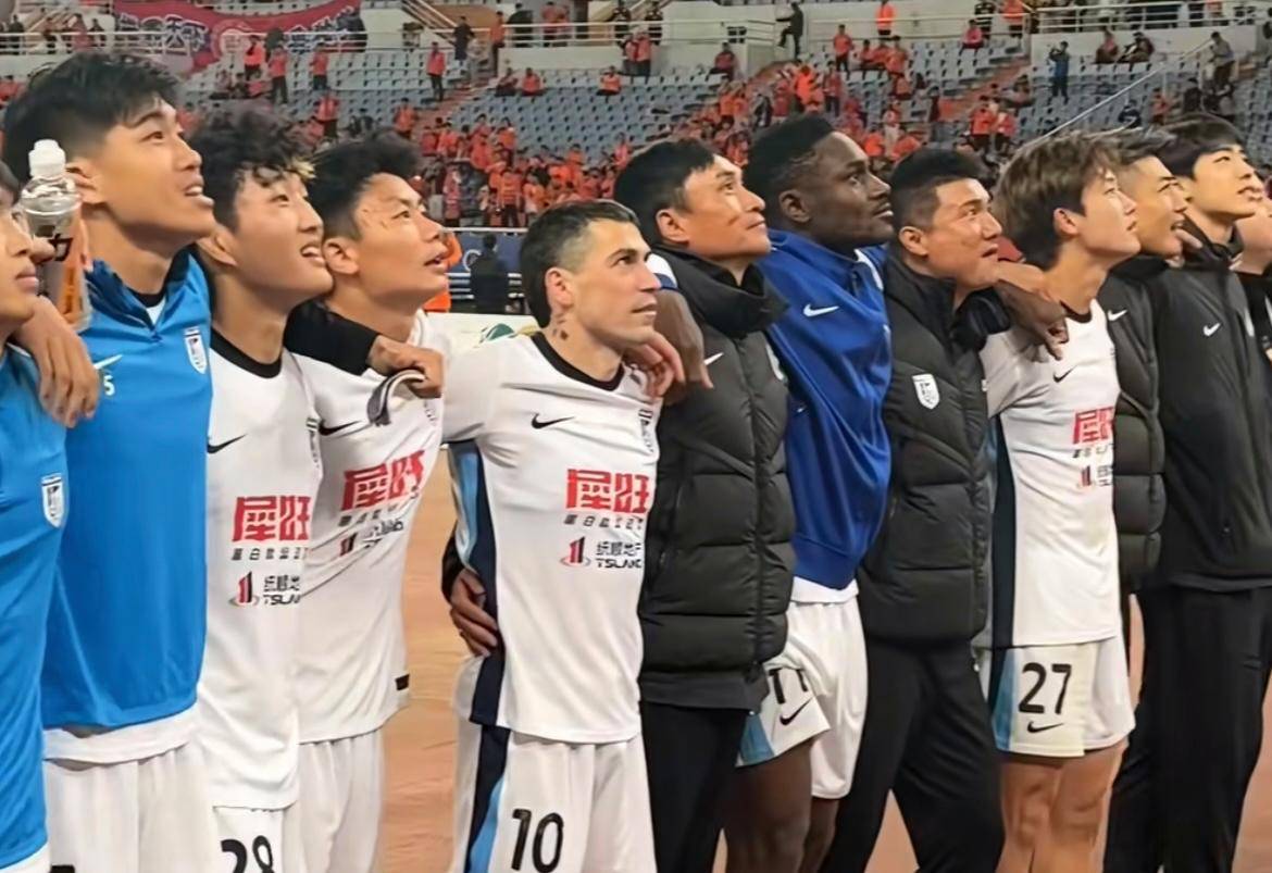 冯劲是来养老的，斯坦丘轻伤不下火线，大连迎来两连主场，冲击4连胜