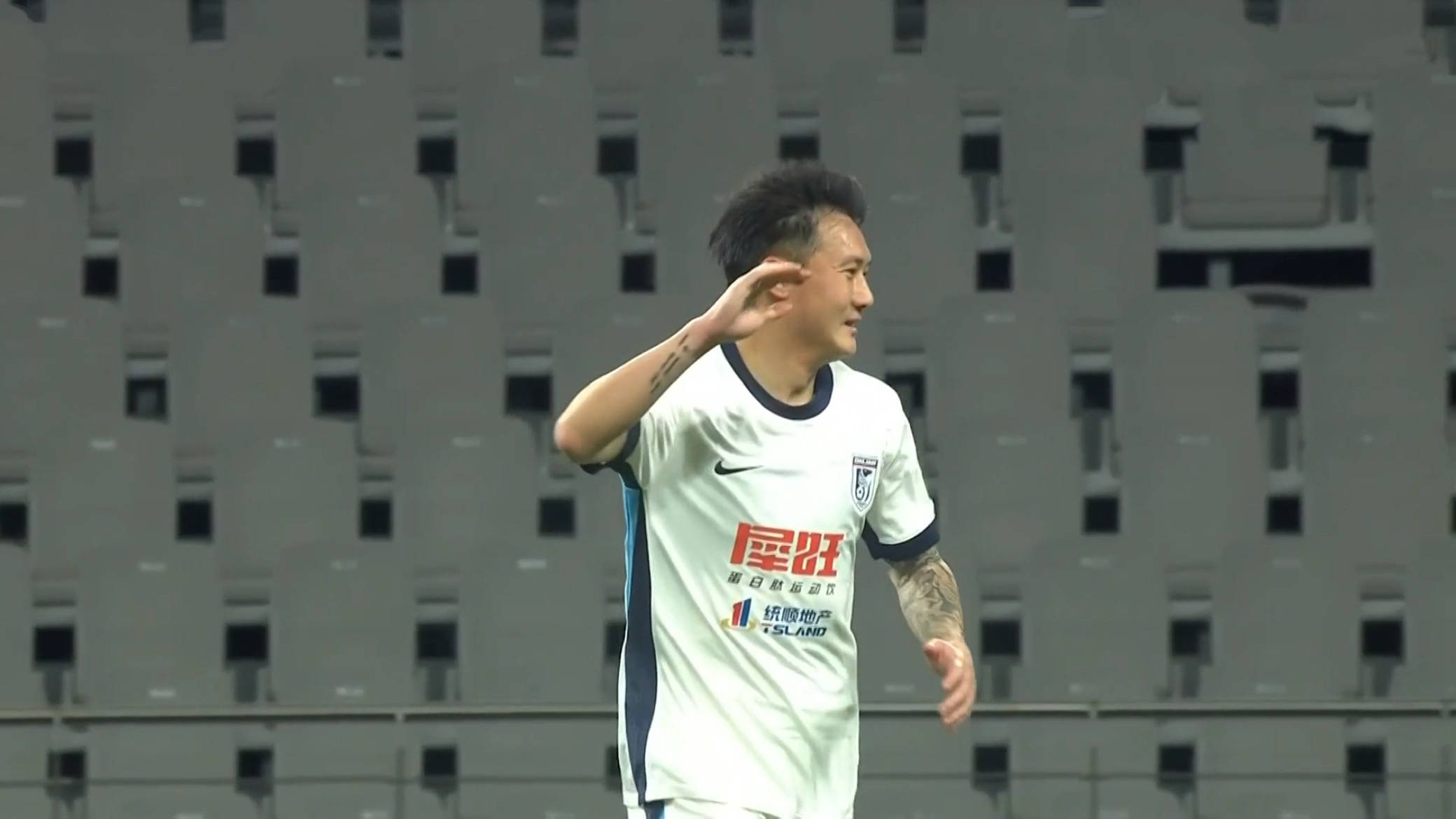 冯劲是来养老的，斯坦丘轻伤不下火线大连迎来两连主场冲击4连胜