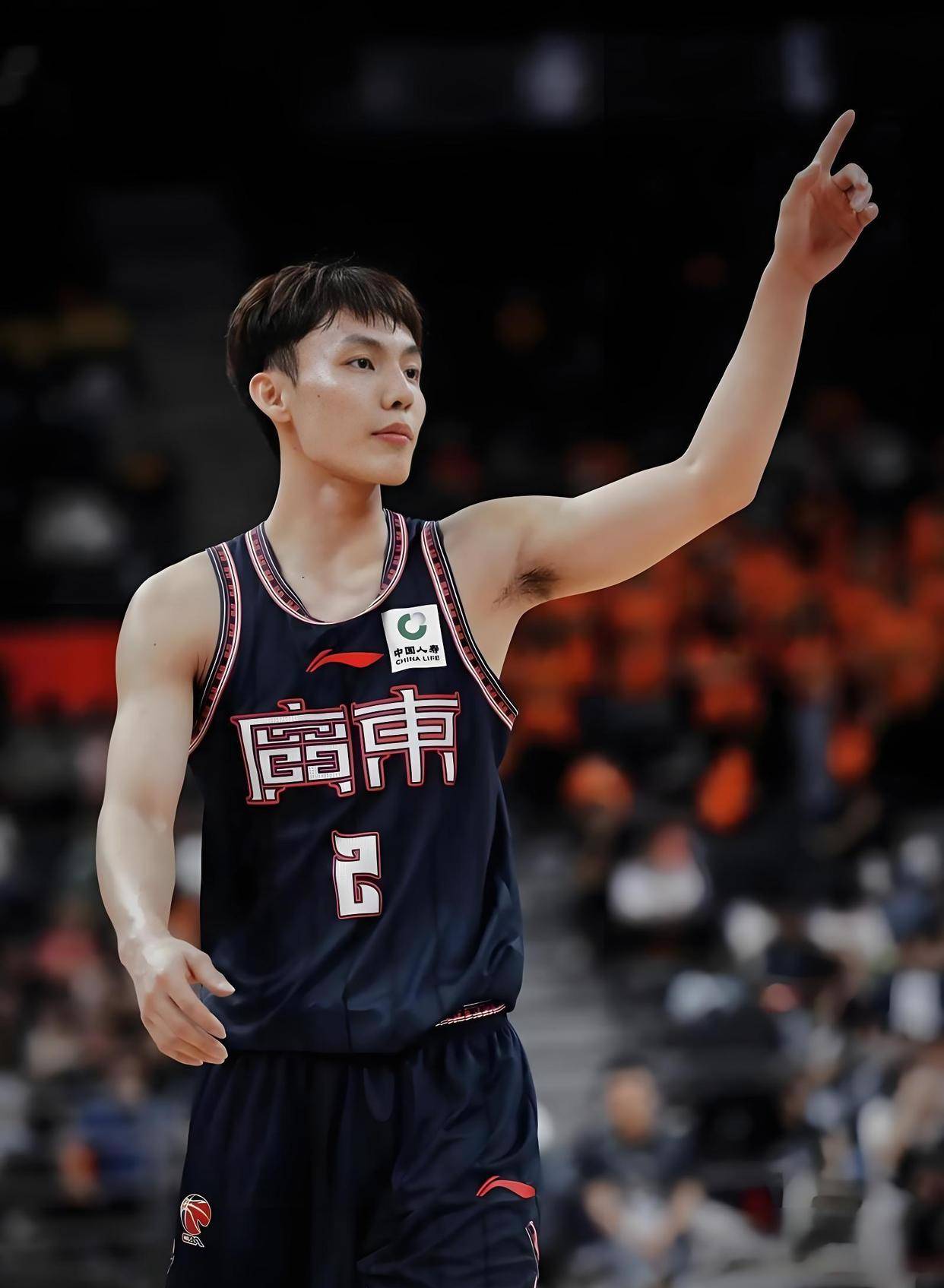 萨姆纳违规！徐杰新搭档，杜峰换战术